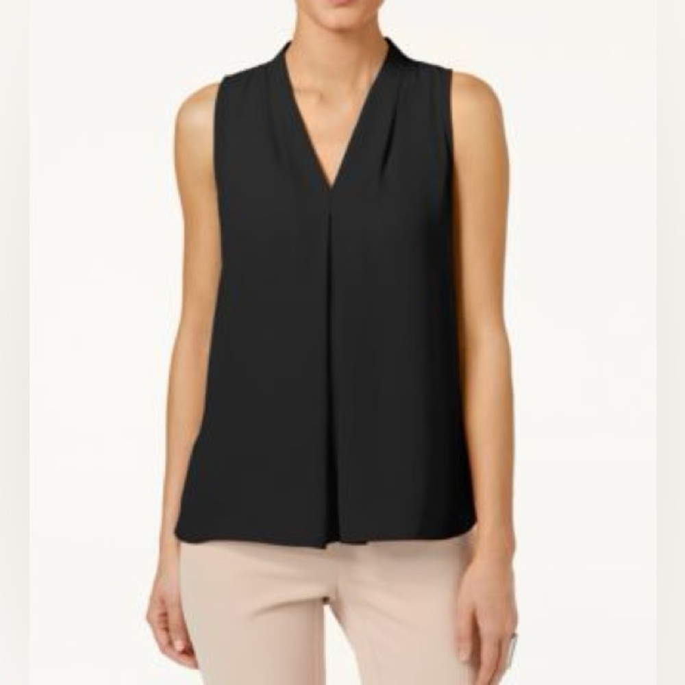 Vince Camuto Black V neck Tank Top